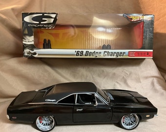 Car Lot: 1/18 Scale 1969 Dodge Charger R/T 1957 Chevrolet - Etsy