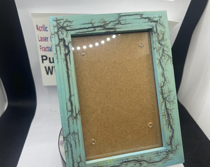 Picture frame with Fractal wood in light blue