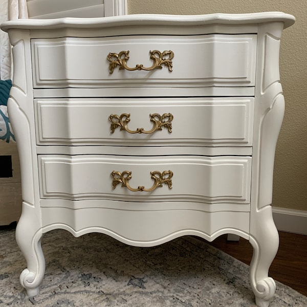 Pearl White Victorian Handpainted  French Provincial Nightstand Bedside Tables with drawers