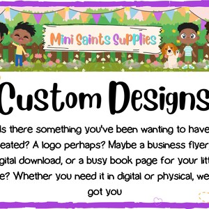 Op de afbeelding: Een paars omrand grafisch ontwerp met de tekst "Custom Designs" en "Mini Saints Supplies". De afbeelding toont cartoonkinderen en een hond in een tuin. De tekst promoot aangepaste ontwerpdiensten.