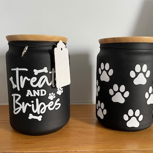 Pet treat jars