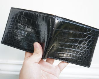 Cartera de piel de cocodrilo de doble cara, color negro y marrón tostado. Cartera personalizada para hombre. Regalo de aniversario.