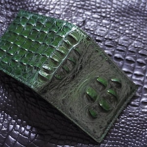 Portefeuille à deux volets en cuir de corne d'alligator vert double face / Portefeuille personnalisé pour homme / Cadeau d'anniversaire pour lui / Portefeuille pour homme / Portefeuille personnalisé