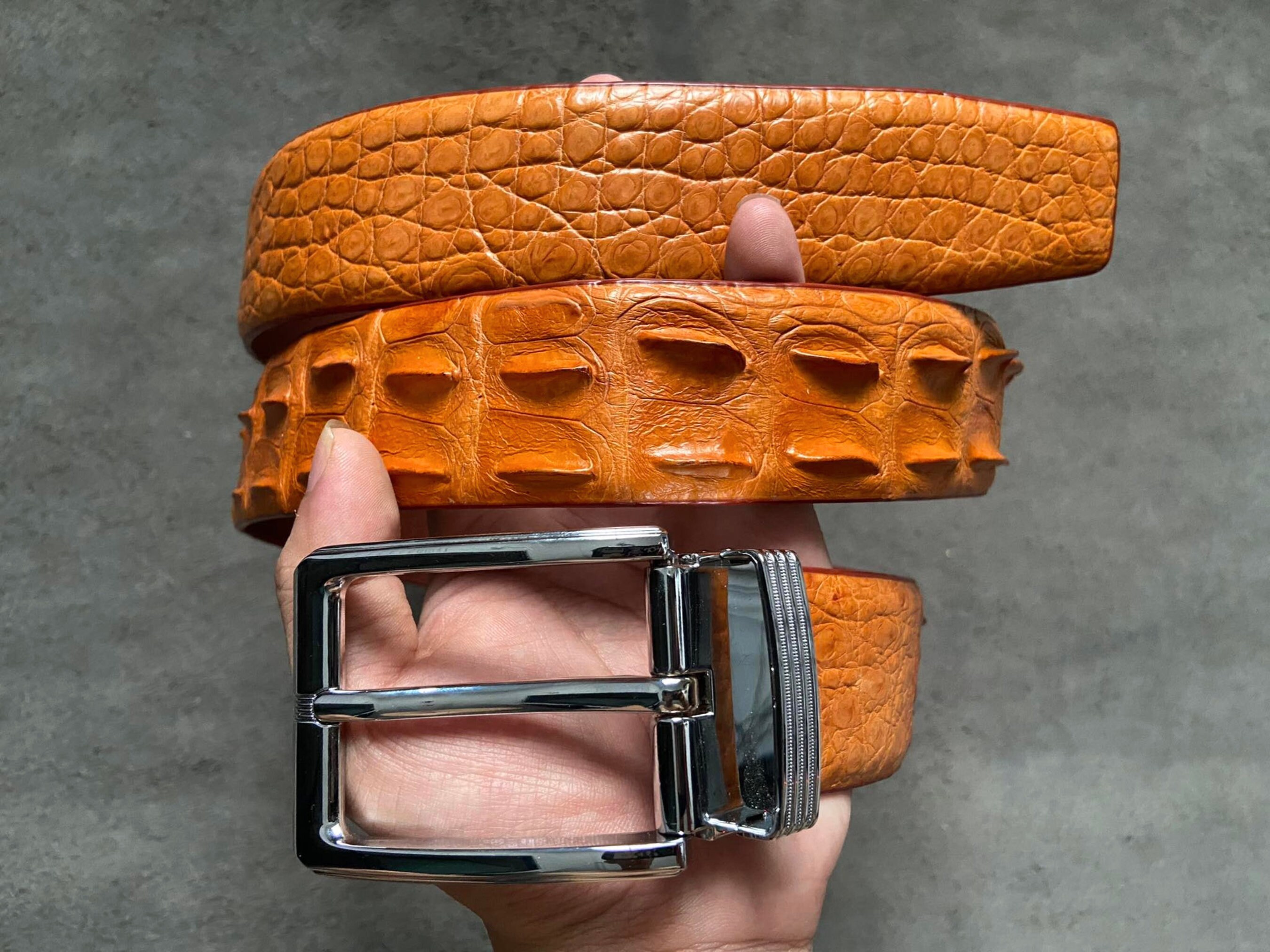 Orange Alligator Genuine Leather Skin Men display picture 2