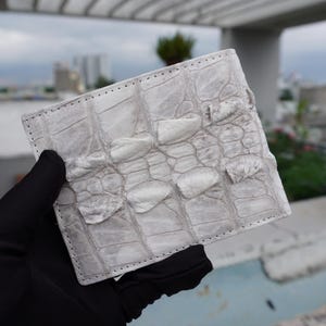 Portefeuille à deux volets blanc en cuir d'alligator véritable pour hommes/portefeuille personnalisé/portefeuille exotique haut de gamme pour homme/cadeau de Noël