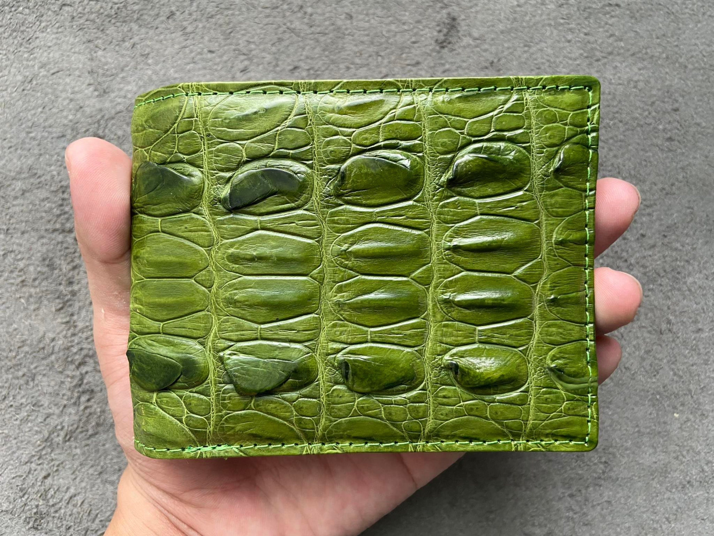 Moss Green Alligator Back Tail Leather Skin Men s Bifold Wallet