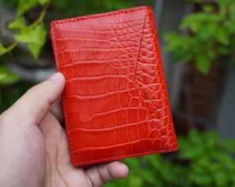 Tarjetero plegable mini delgado de piel de cocodrilo de doble cara, color rojo, minimalista y de lujo, para hombre / Cartera para tarjetas de identificación / Cartera para identificación