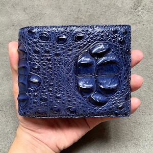 Portefeuille à deux volets pour homme en cuir d'alligator bleu marine avec pochette pour carte d'identité / Portefeuille personnalisé pour homme / Cadeau d'anniversaire pour lui / Portefeuille pour homme