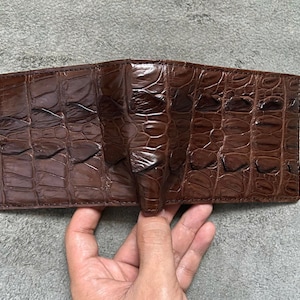Portefeuille à deux volets pour homme en cuir véritable avec queue arrière en alligator marron, portefeuille en cuir exotique haut de gamme, cadeau pour lui