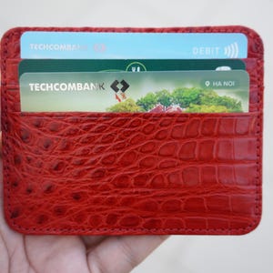 Porta carte di credito minimalista rosso in pelle di alligatore con protezione RFID, sottile e doppio lato, fatto a mano in pelle esotica