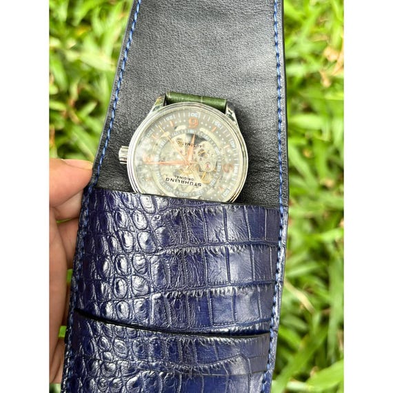 Rotolo porta orologi in pelle di alligatore blu fatto a mano
