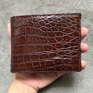 Cartera de piel de caimán de doble cara con diseño de panza marrón/Cartera personalizada para hombre/Regalo de aniversario para él/Cartera para hombre/Cartera personalizada