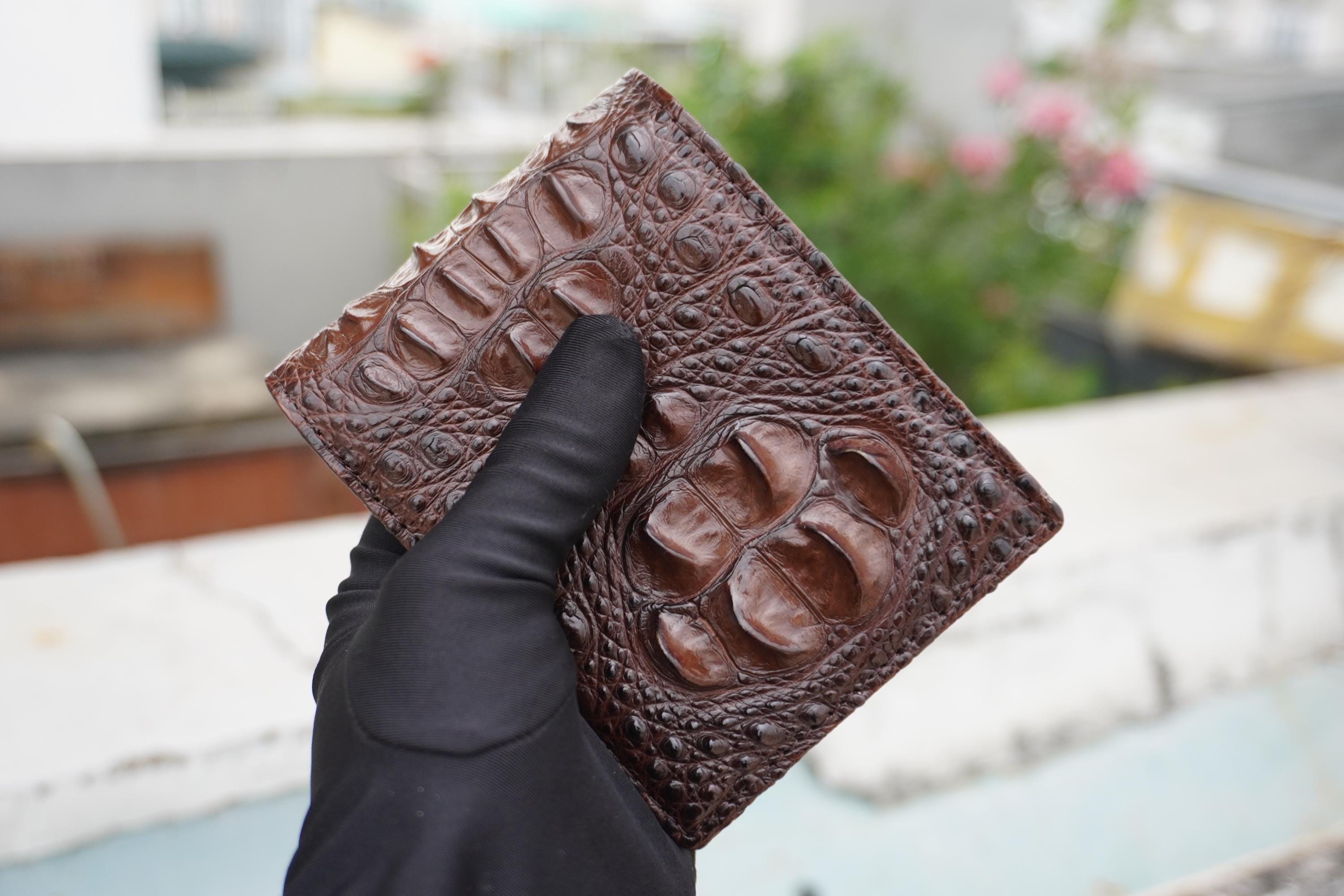 Double Sides Brown Alligator Horn Leather Bifold Wallet With Coin