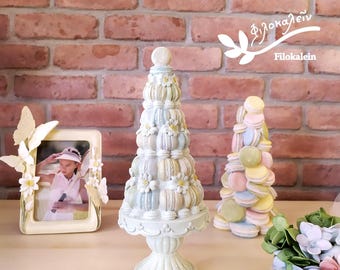 Torre decorativa con macaron pastello, centrotavola in stile cottage francese, finta esposizione di dolci, decorazione da tavola shabby chic su supporto bianco