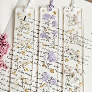 Bookmark epoxy resin with pressed and dried flowers and petals gold paper plants reading gift girlfriend special gift