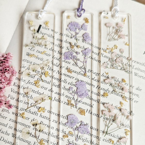 Boekenlegger epoxyhars met geperste en gedroogde bloemen en bloesems goudpapier planten leescadeau vriendin speciaal cadeau