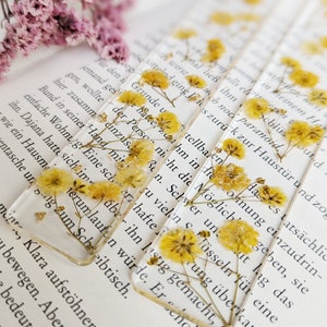 Bookmark epoxy resin with pressed and dried flowers and petals gold paper plants reading gift girlfriend special gift Gelb/Gold