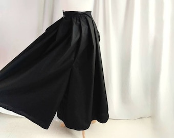 Pantalon large japonais style hakama