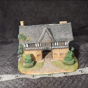 Sale❗️リリパットレーン258☆SWAN INN Swan Inn by Lilliput Lane - Etsy
