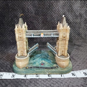 Lilliput Lane Tower Bridge - Etsy