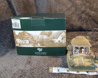 Lilliput Lane ANYONE FOR TENNIS 2000 Very #Rare cottage *Combine postage*
