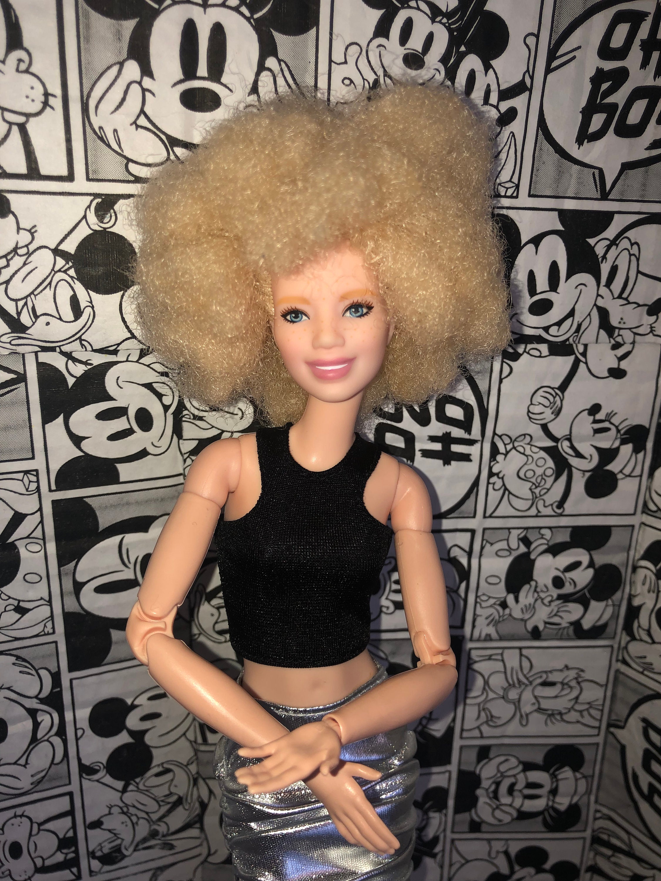 Barbie Made To Move AFRICAN AMERICAN YOGA DOLL Palestine