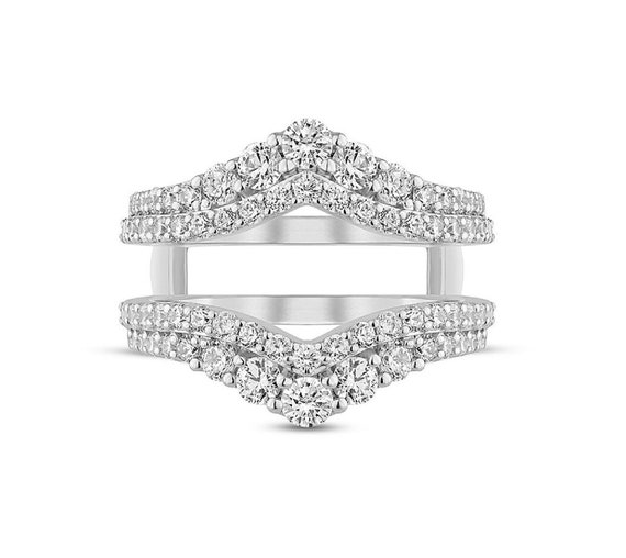 14K White Gold Round Cut Diamond Cluster Ring Guard
