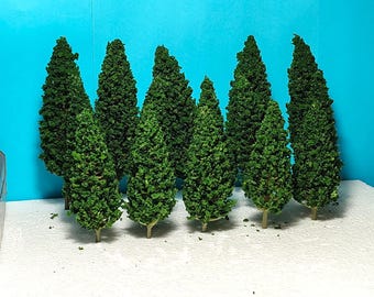 Diorama Dennenbomen: Modelbouwset voor diverse schaalmodellen, 16-delige set