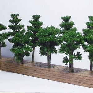 New Multi Scale Model Tree Scenery 10 Pieces Green Deciduous Trees 3 9/16&quot; & 2 3/4&quot;