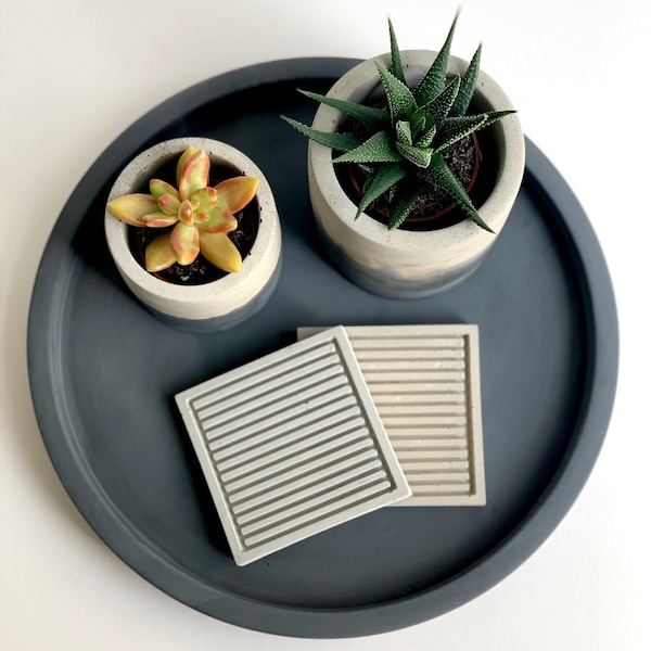 Large Round Concrete Display Tray: Scandi Minimalist Decor (30cm)