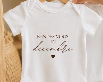 Pregnancy announcement bodysuit - personalized baby bodysuit for the month