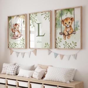 Conjunto de carteles infantiles, ilustración de león, temática jungla, tono cálido y suave, cartel de león bebé, decoración suave para bebé