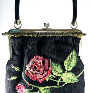 Vintage Floral Embroidered Handbag 1940s 1950s / Needlework Rose Bag