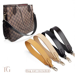 Könnte beinhalten: Eine braun-beige karierte Tragetasche mit einem schwarzen Schulterriemen. Drei Leder-Schulterriemen in Beige, Schwarz und Braun werden gezeigt. Der Text "Bag not included" ist sichtbar.