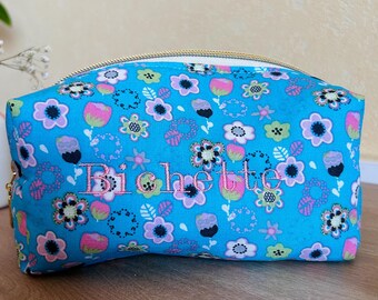 Floral pencil case with blue background - "Bichette" embroidery - Lined & padded - handmade