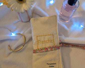 Personalized travel jewelry pouch - Handmade jewelry organizer - Velvet jewelry case - Gift for women