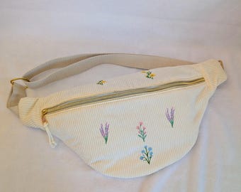 Embroidered Velvet Fanny Pack with Flowers | Handmade Women's Fanny Pack | Adjustable Belt Bag | Quilted Fabric Fanny Pack | Gift for Women