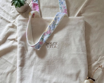 Embroidered "Dolce Vita" terry cloth tote bag - lined with floral cotton - handmade summer bag