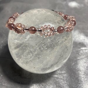 Strawberry Quartz Flower Beaded Bracelet