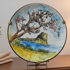 Vintage ceramic wall plate "Penom de Itach Calpe" with brass hook