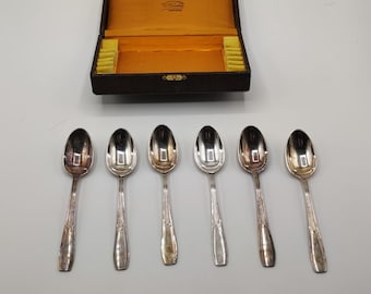Box of 6 silver metal spoons