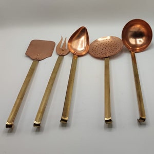 Set of 5 vintage copper and brass kitchen utensils in very good condition