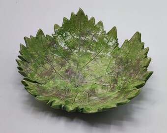 Vintage earthenware ashtray or empty pocket representing a signed tree leaf. Handmade.