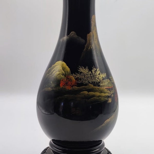 Vase en bakélite noir vintage, peinture de paysage japonais.