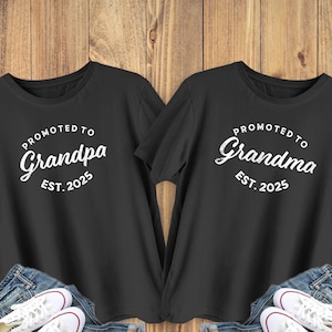 Promosso a nonna nonno, nuova maglietta della nonna, maglietta del nuovo nonno, regalo per i nonni, sorpresa per la gravidanza dei nonni, futura nonna