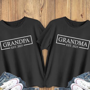 Maglietta personalizzata Est. Nonna e nonno, maglietta nuova nonna, maglietta nuovo nonno, regalo per nonni, maglietta per annuncio gravidanza nonni