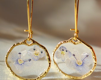 Boucles d'oreilles en or avec de vraies fleurs pressées Forget Me Not Boucles d'oreilles florales Bijoux d'art faits à la main Cadeau de mère pour sa meilleure amie