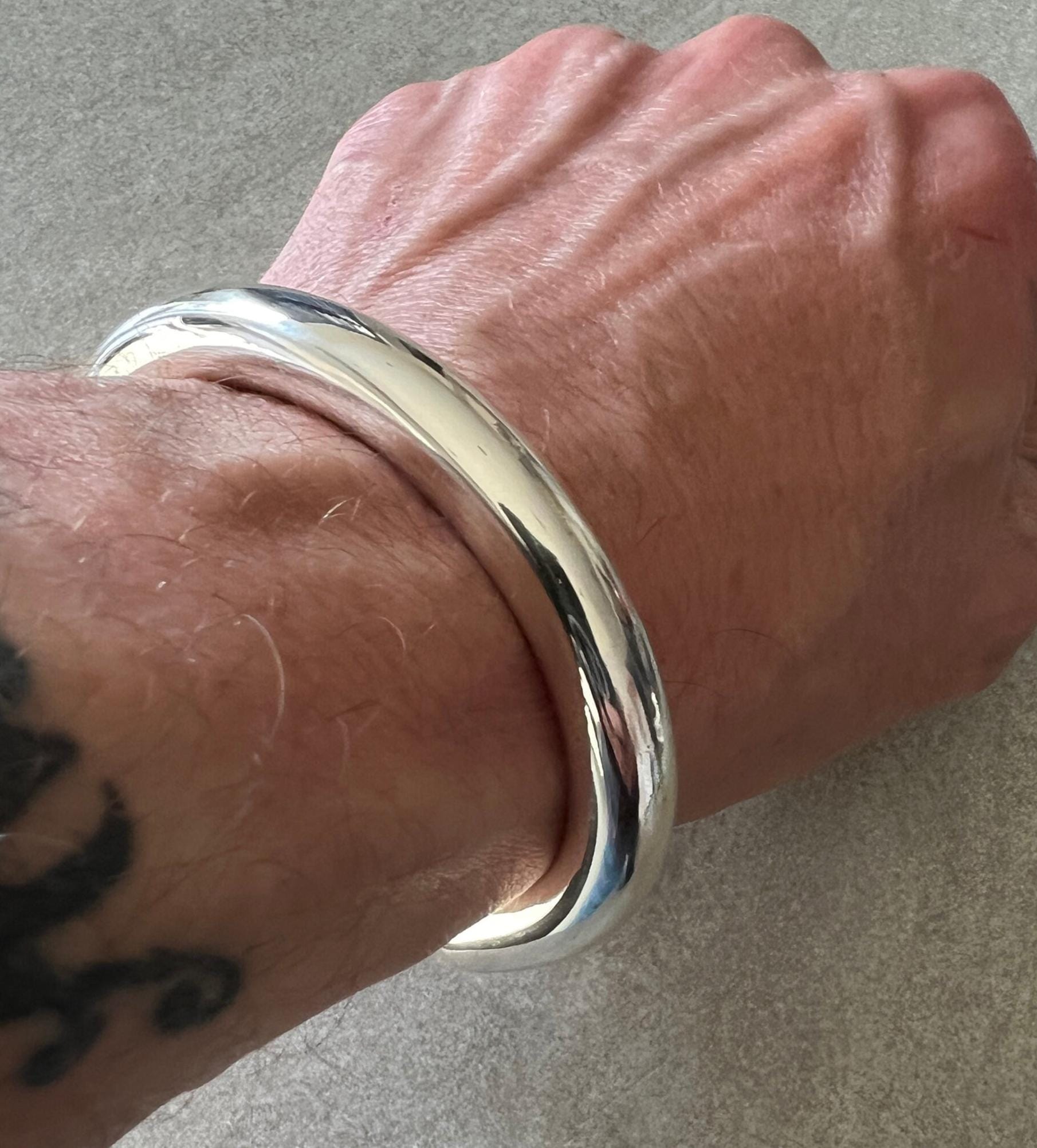 Brazalete de torsión de plata con sello inglés, pesado de 4 oz + pulido brillante