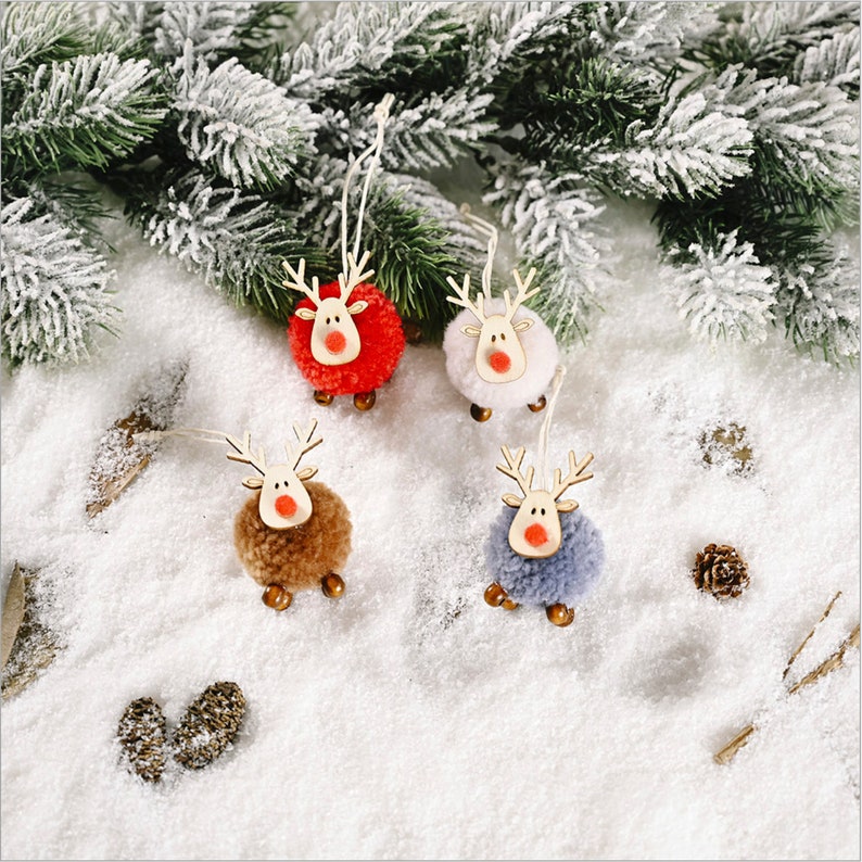 4 Tier Weihnachtsschmuck Set - 2D Acryl Figuren Mit Baumloch Design