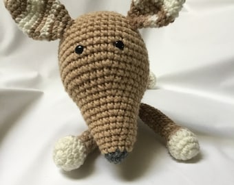 Galgo de ganchillo con sombrero de Papá Noel